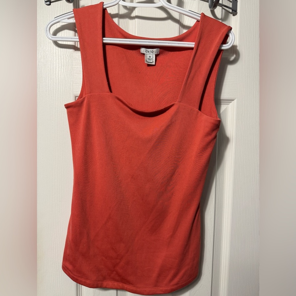 Caché Coral Sleeveless Top. Some Pilling
Sz M